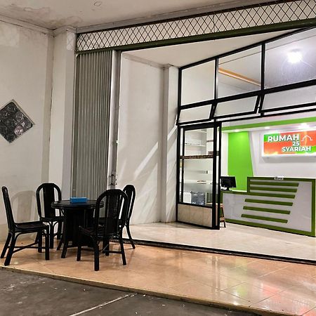 Rumah 25 Syariah Букиттинги Экстерьер фото