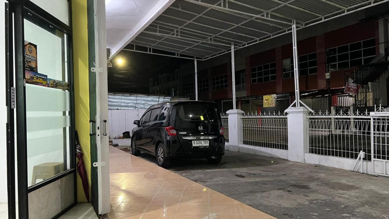 Rumah 25 Syariah Букиттинги Экстерьер фото