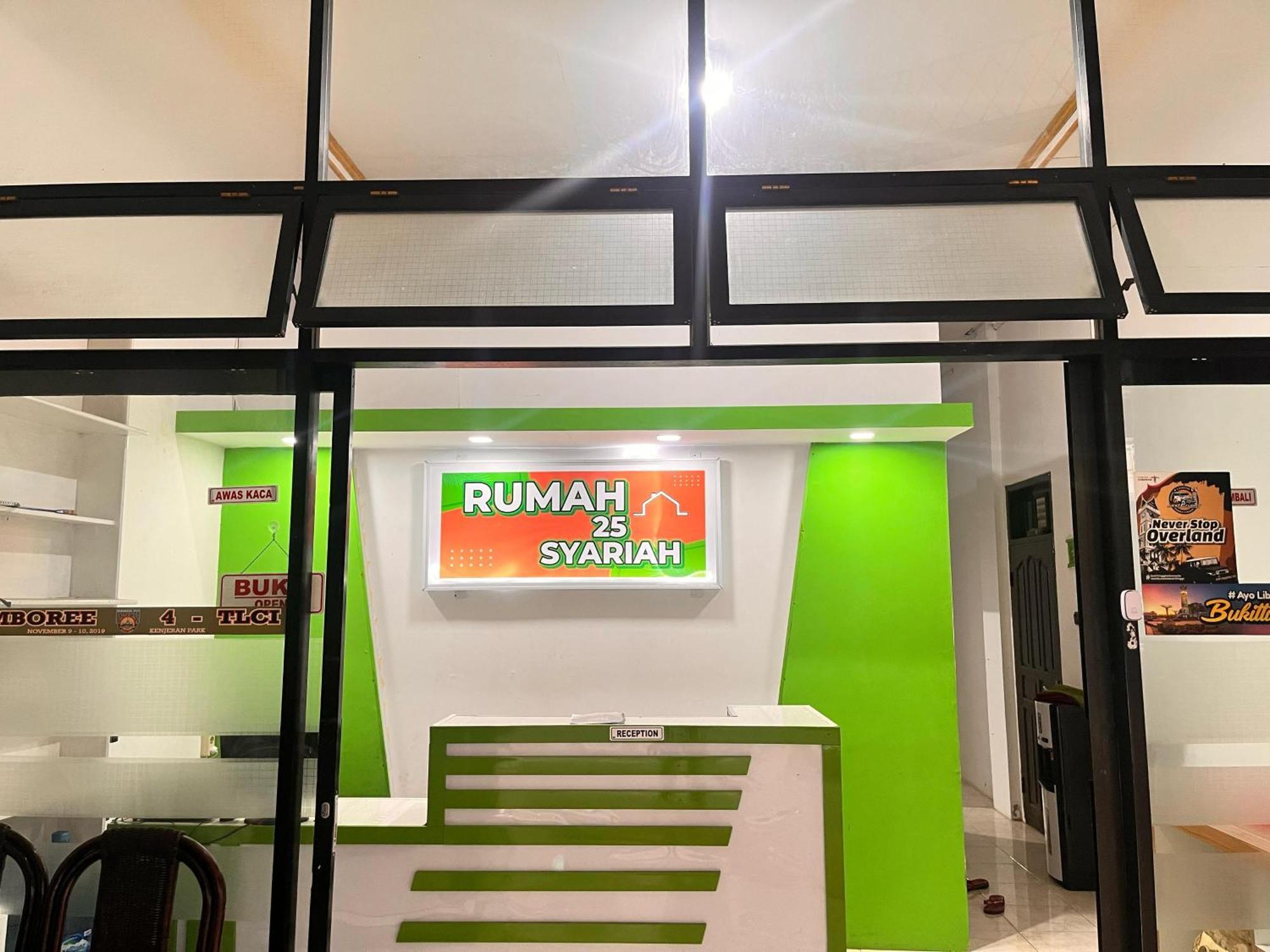 Rumah 25 Syariah Букиттинги Экстерьер фото