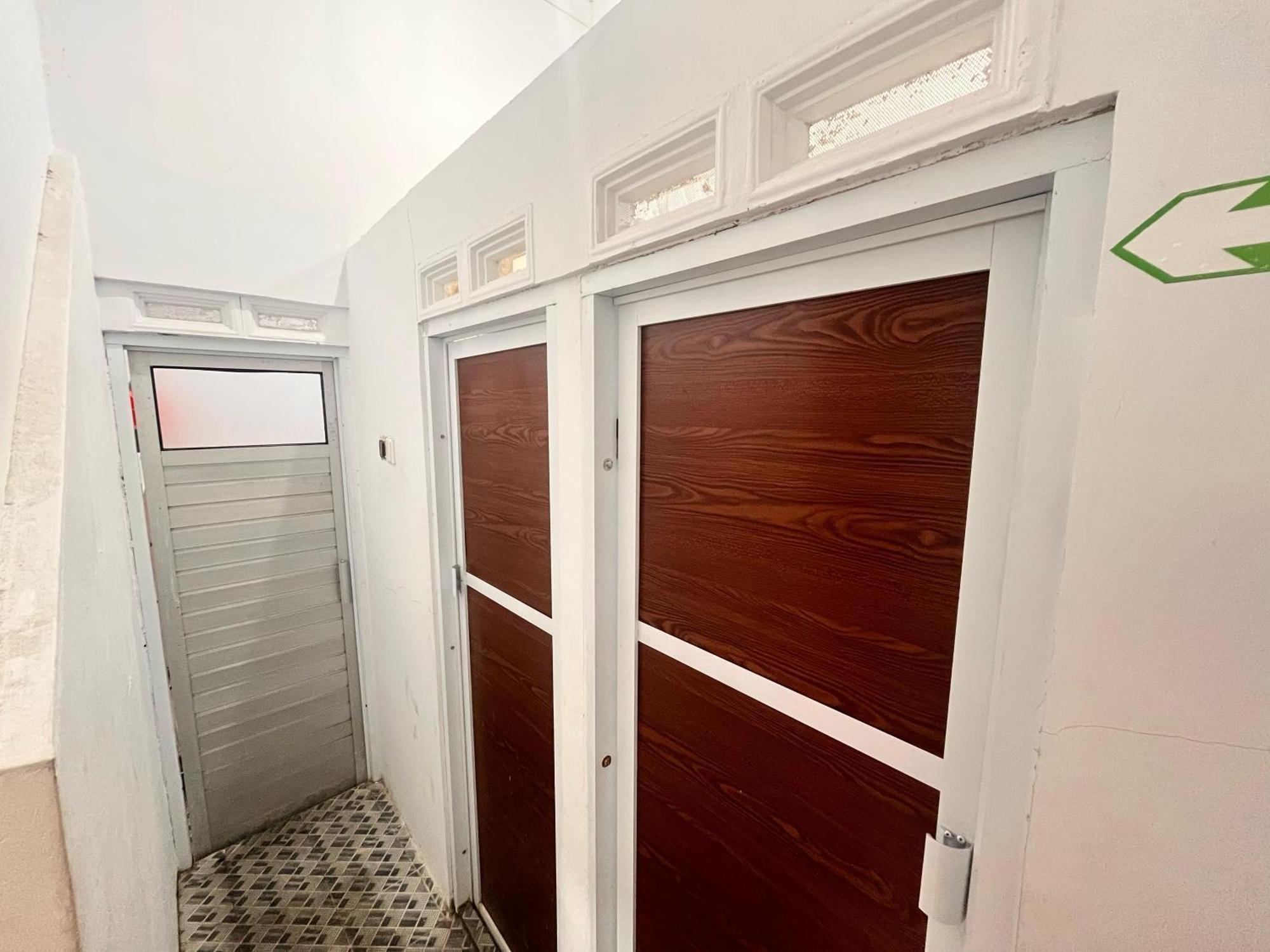 Rumah 25 Syariah Букиттинги Экстерьер фото